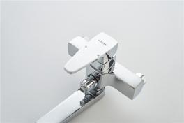 Смеситель для ванны Ledeme L3130